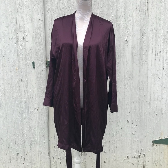 Victoria’s Secret robe - Picture 4 of 5